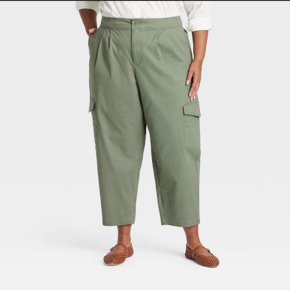 NWT Ava & Viv Olive Casual Cargo Pants